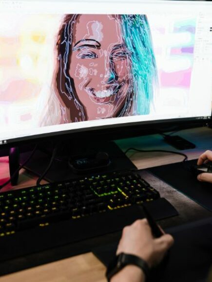 Magister Ekspert Photoshop – Dyplom Poświadczony Przez Notariusza Europejskiego –