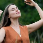 Gdzie studiować psychologię holistyczną: zalety studiowania online 